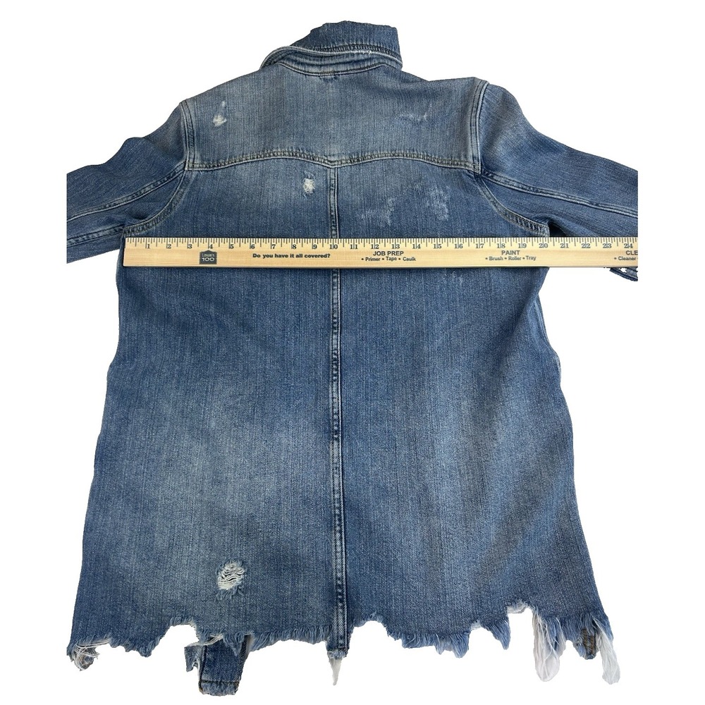 Free People Oversized Distressed Denim Raw Hem Jacket Size XS - Picture 9 of 9